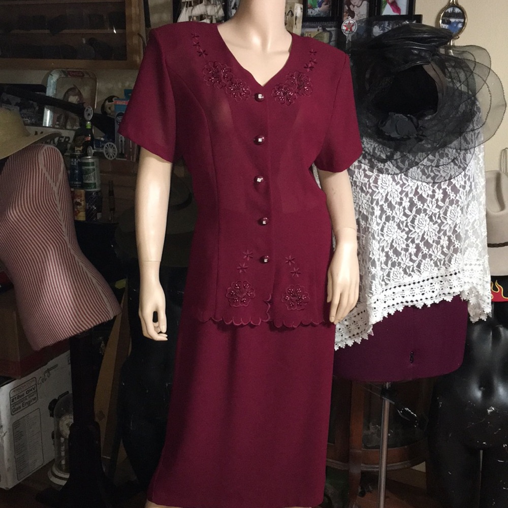 CLARA TOP AND SKIRT SET